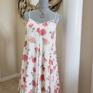 Taylor & Sage white & rose floral dress with lace